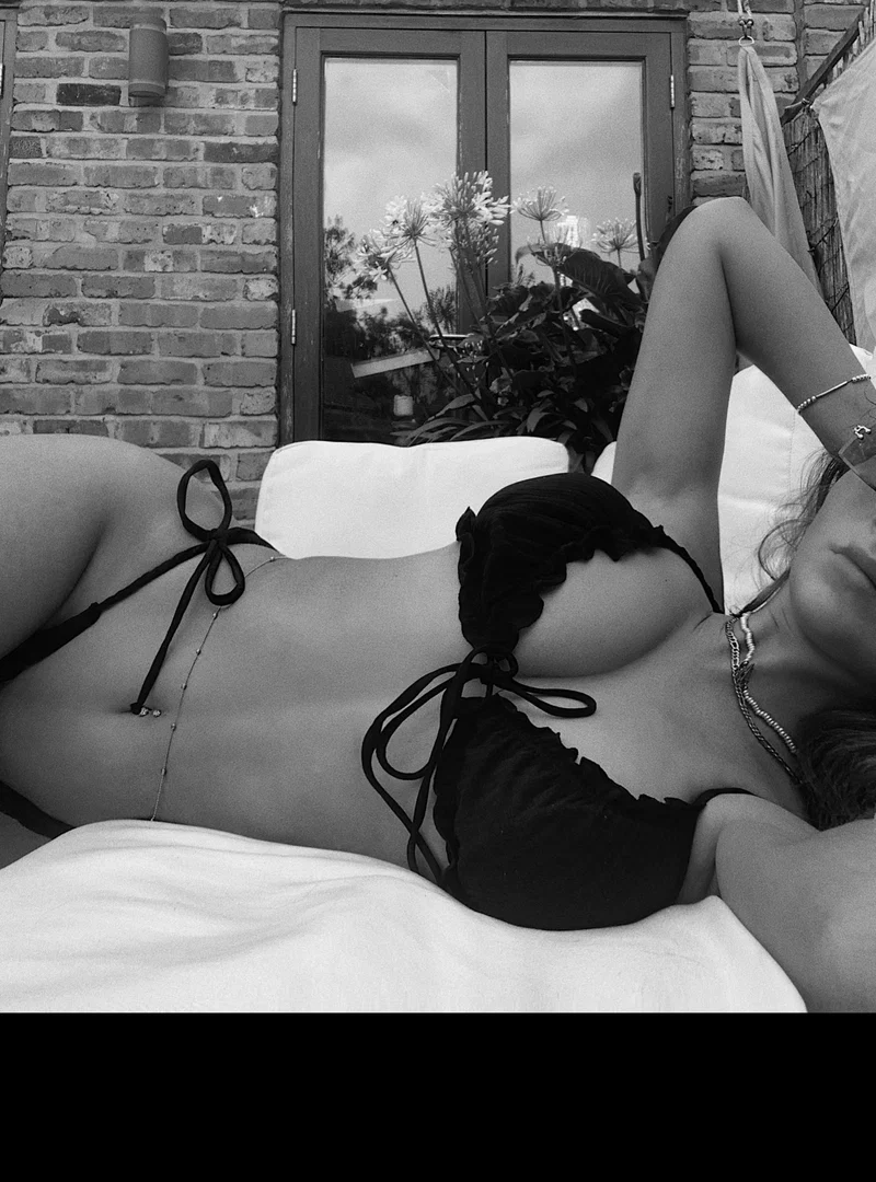 Melanie profile banner