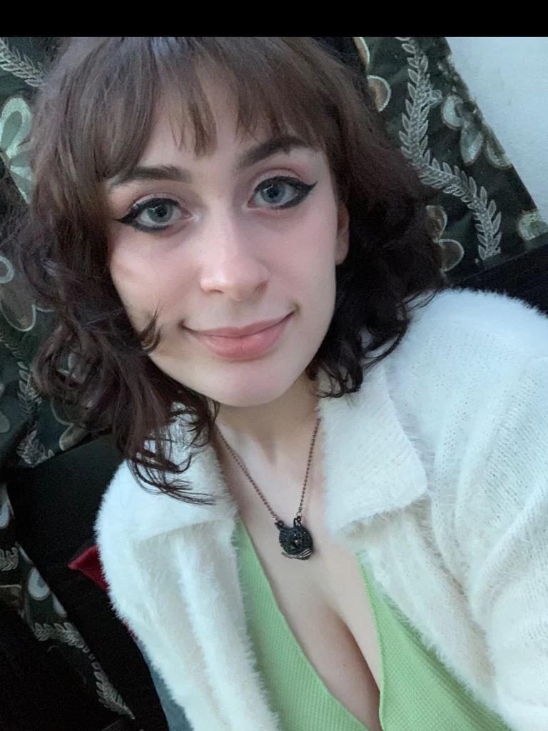 Pixie Rose's avatar