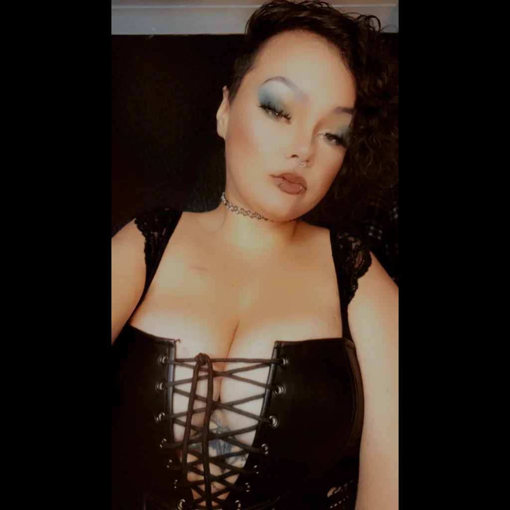 DarkPandora 🤍💙's avatar