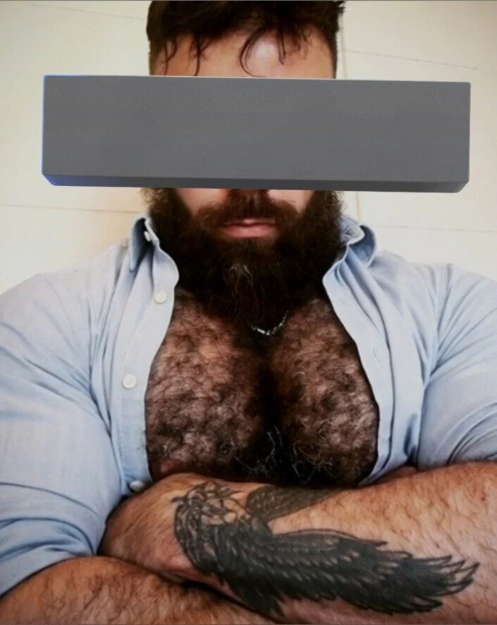 Latino peludo