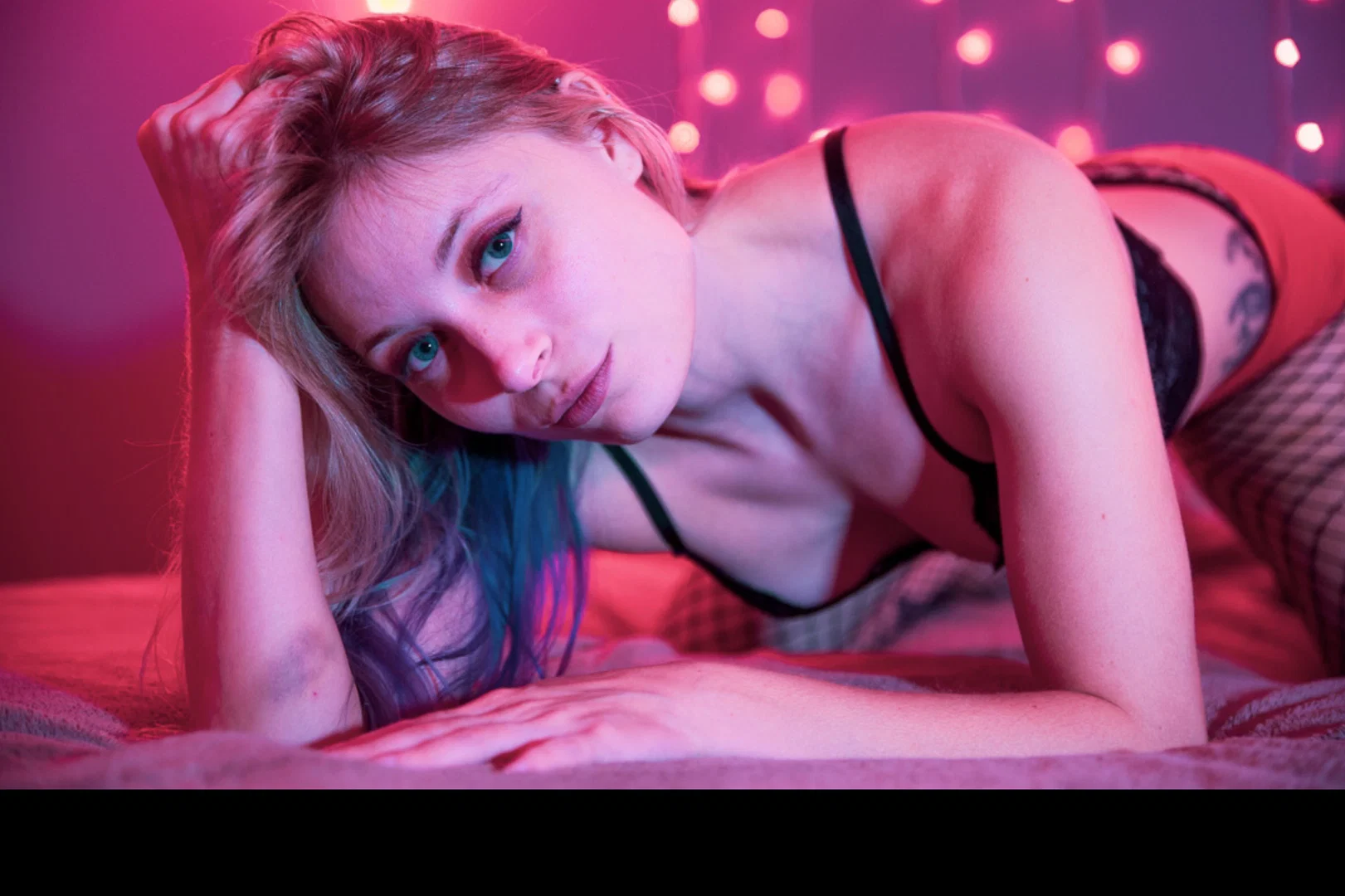 Pixieindixie69_free profile banner