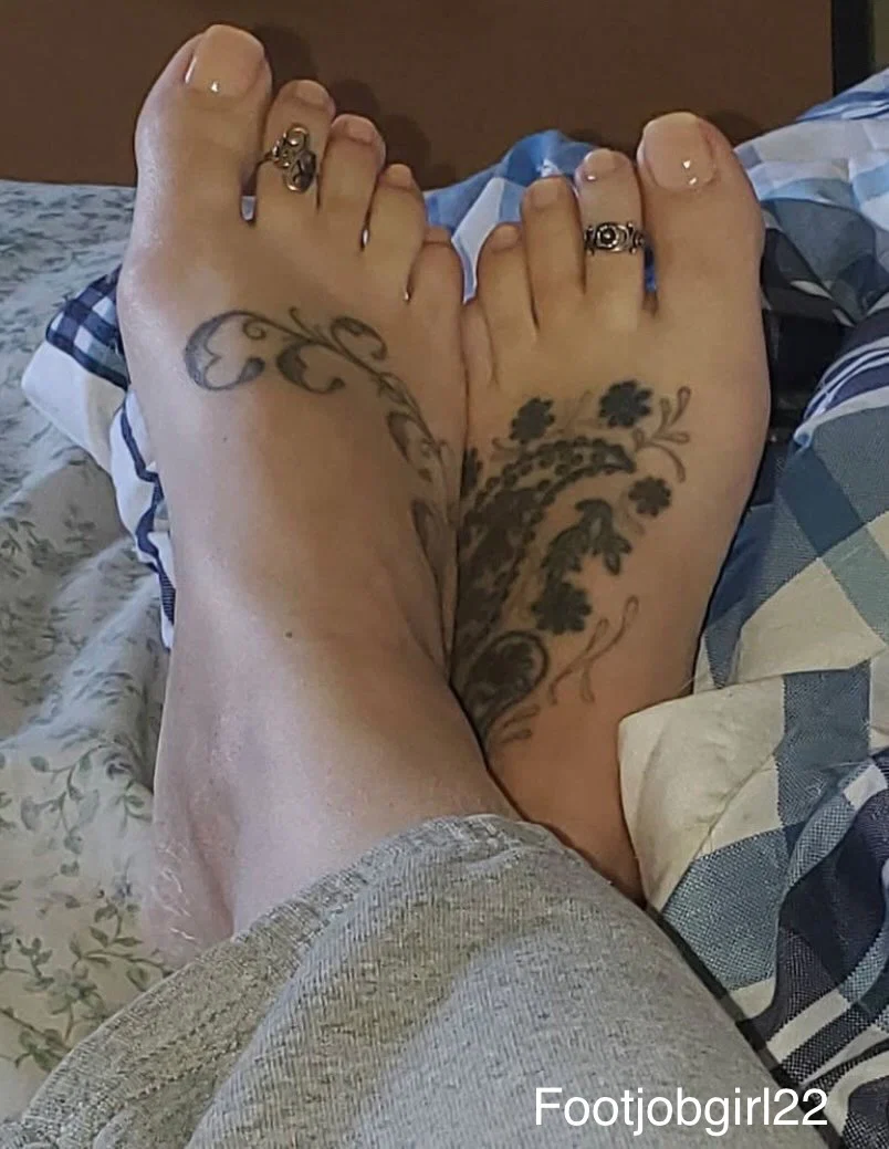 FootJobGirl22 profile banner