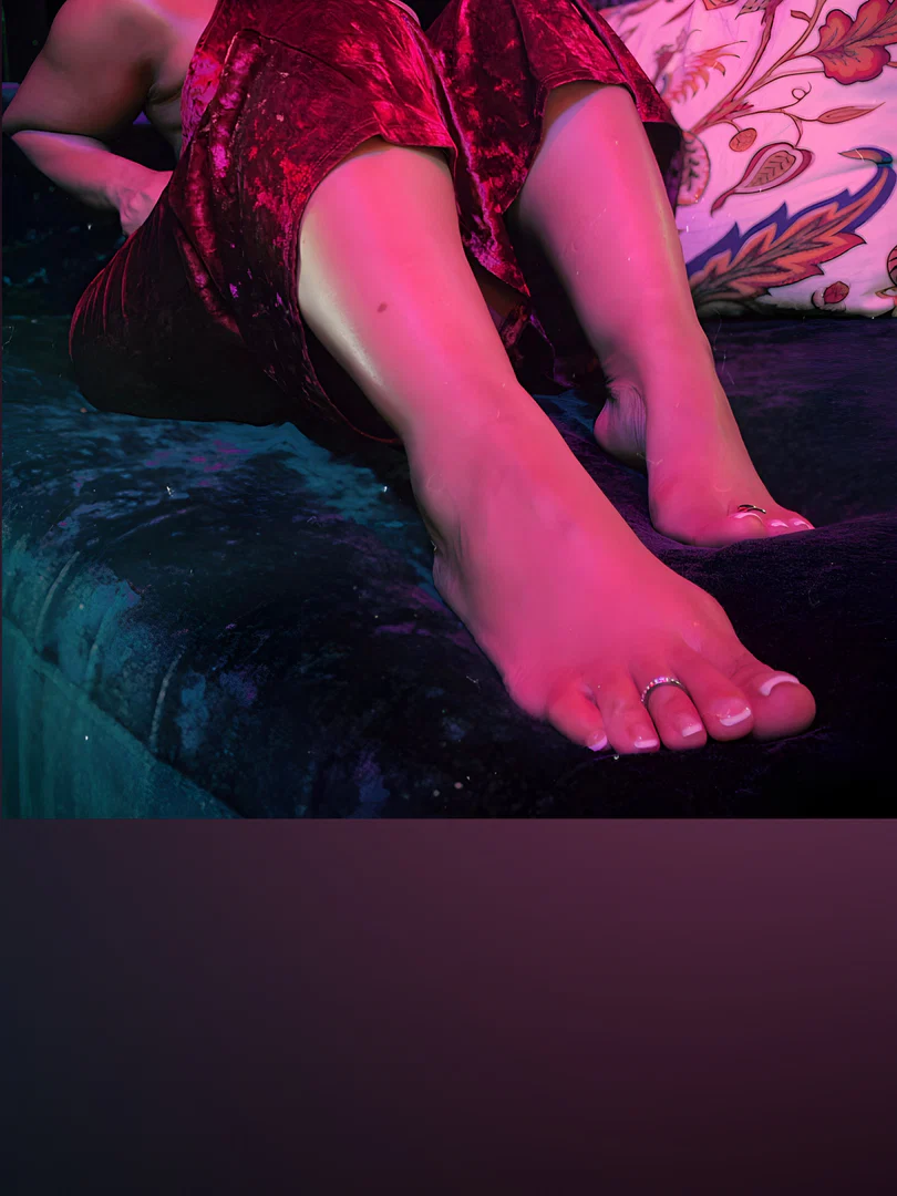 Champagne Soles🍾 profile banner