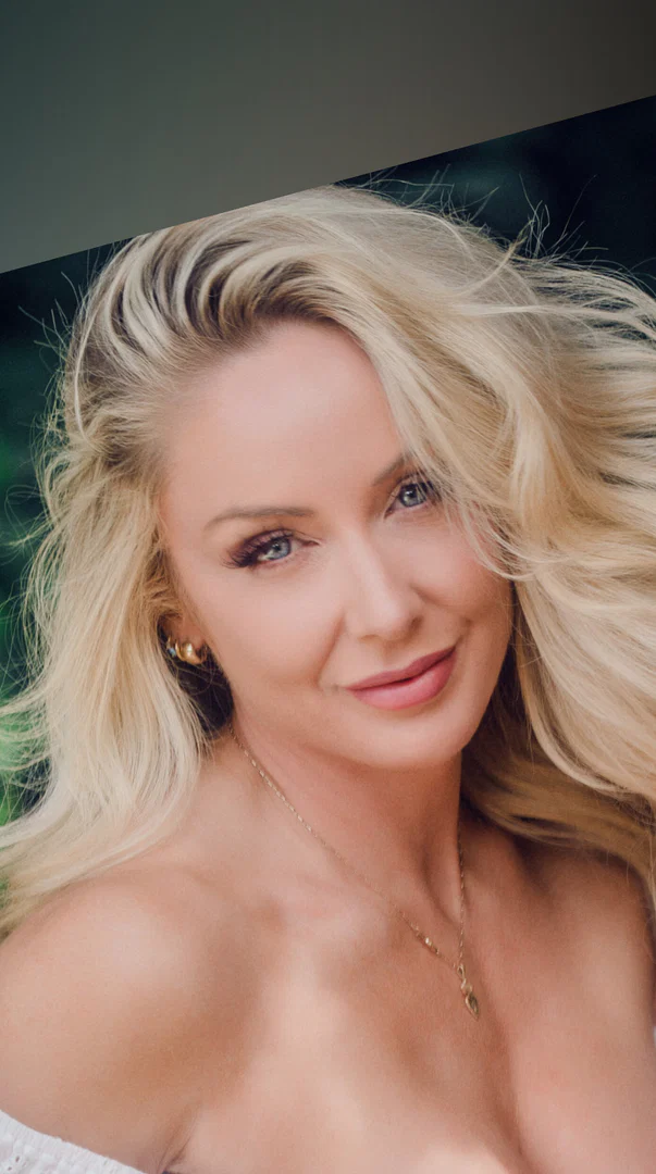 Sadie Summers profile banner