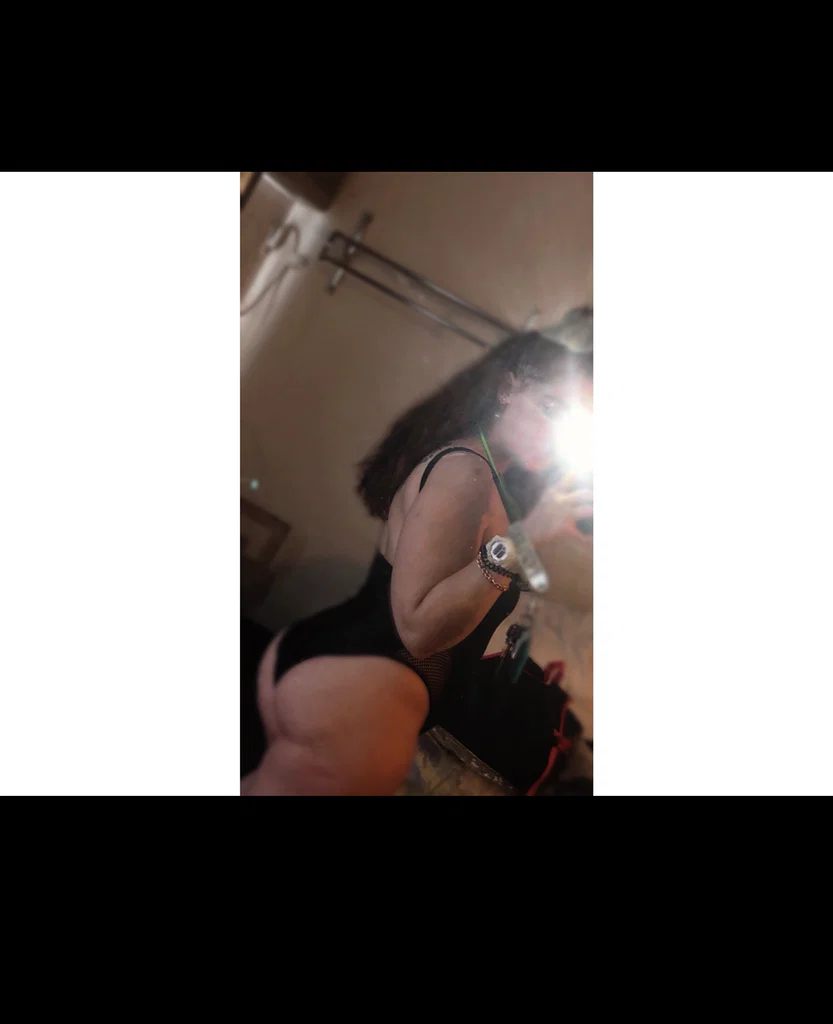 Queen 👑's avatar
