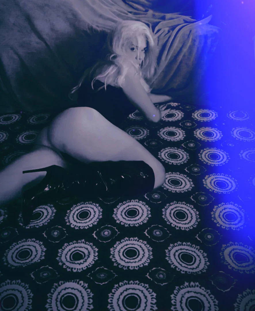 Poison Ivy profile banner