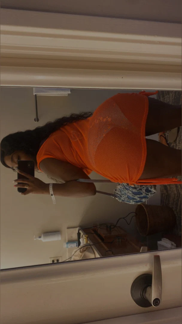 Belizean_doll profile banner
