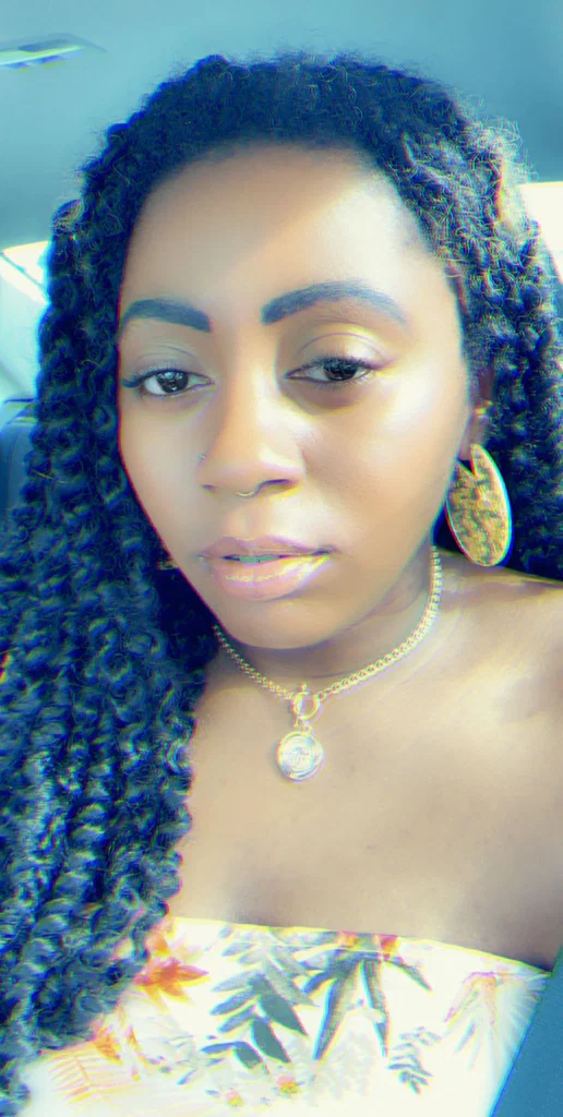 Ebony Flower's avatar