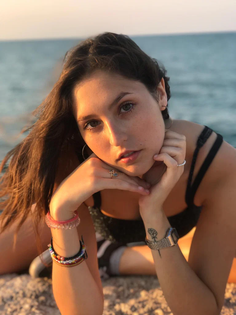Chiara's avatar