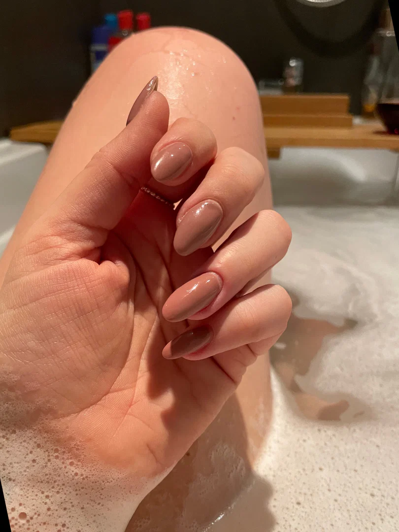 Naughty nails💅😜 profile banner