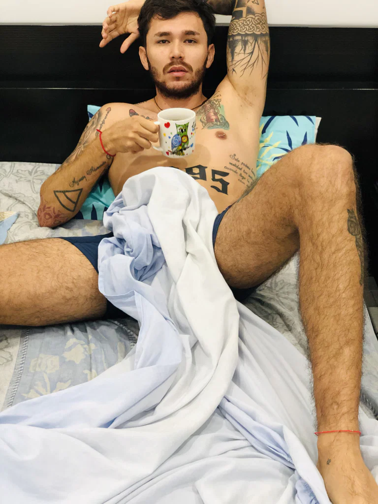 Alejo Alvarado 🇨🇴's avatar