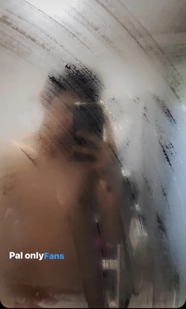 Nicolas's avatar
