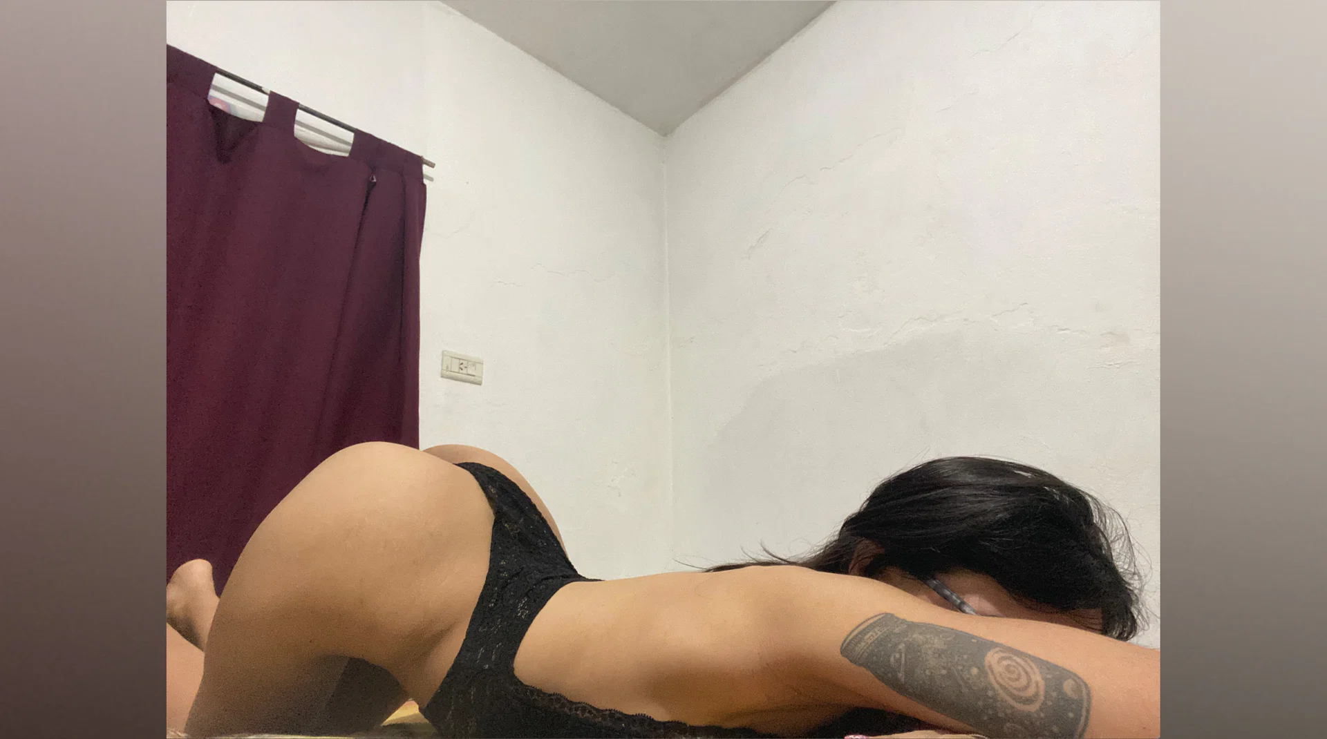 VERA HONEY profile banner