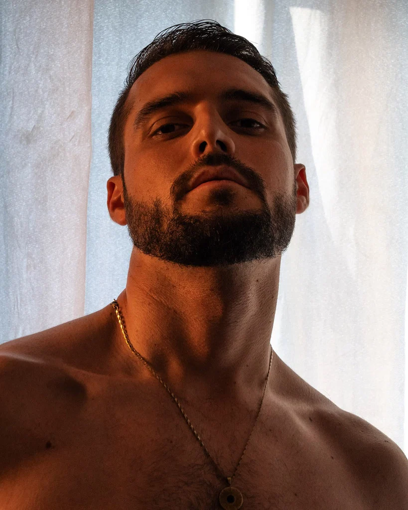 Javier Almarche's avatar