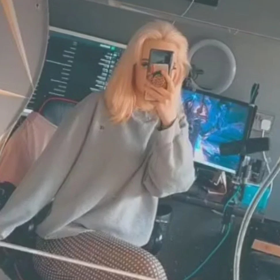 Meg's avatar
