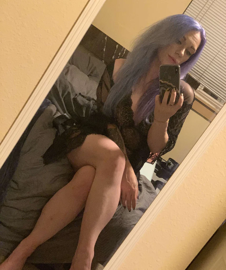 Stormy Lynne's avatar