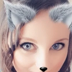 Miss Ivy Gray's avatar