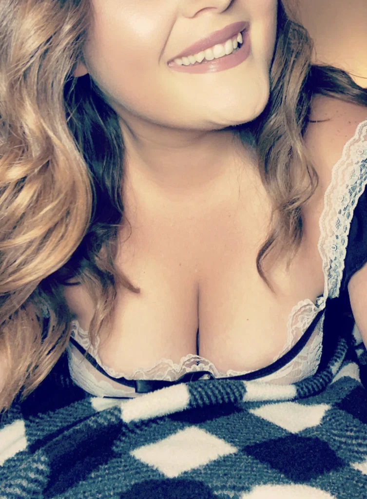 MamaBee31XOXO's avatar