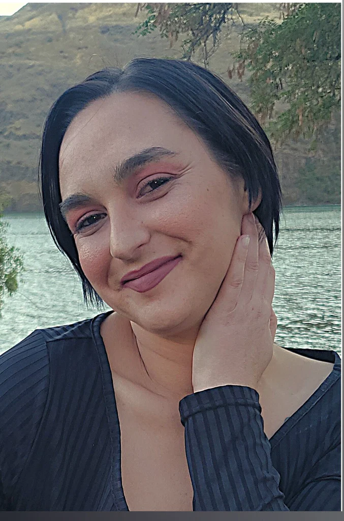NICOLE SAATHOFF's avatar