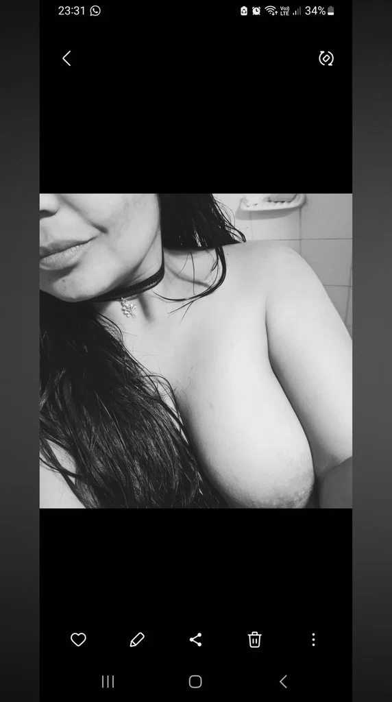 Abril💕's avatar