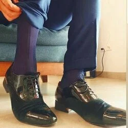 Suit and socks's avatar