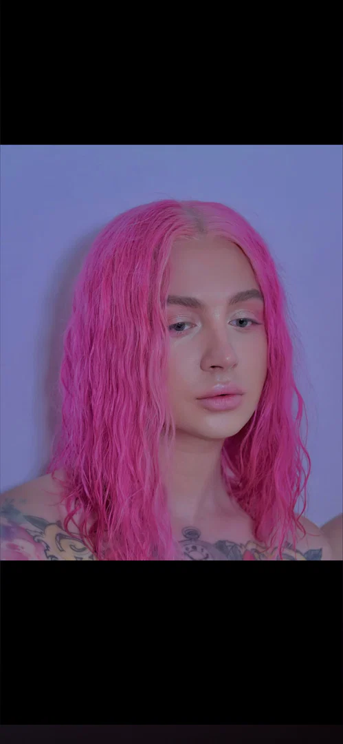 Alexashowcum profile banner