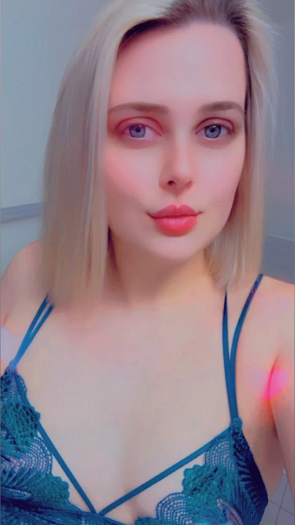 🫦 BadBunny 🐰's avatar