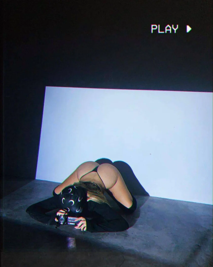 𫦠BadBunny π° profile banner