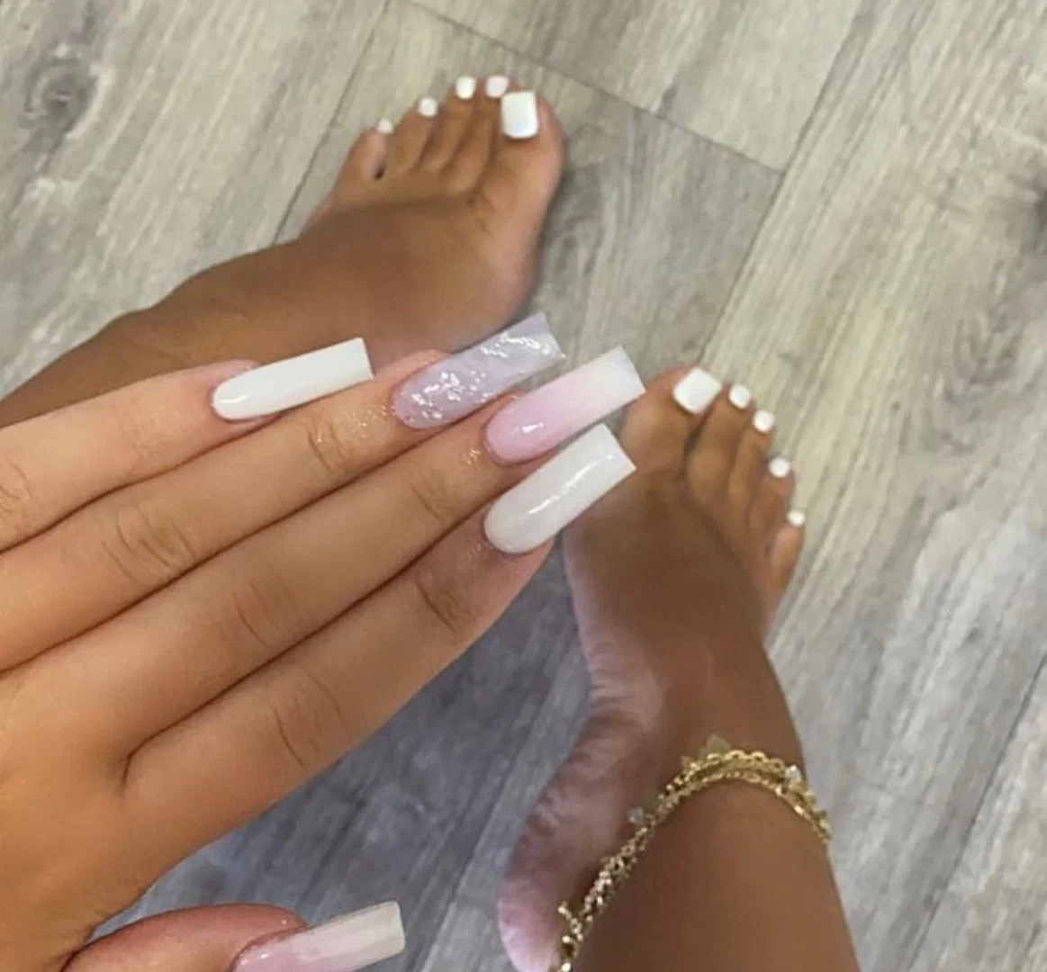 Pretty feet β¨π« profile banner