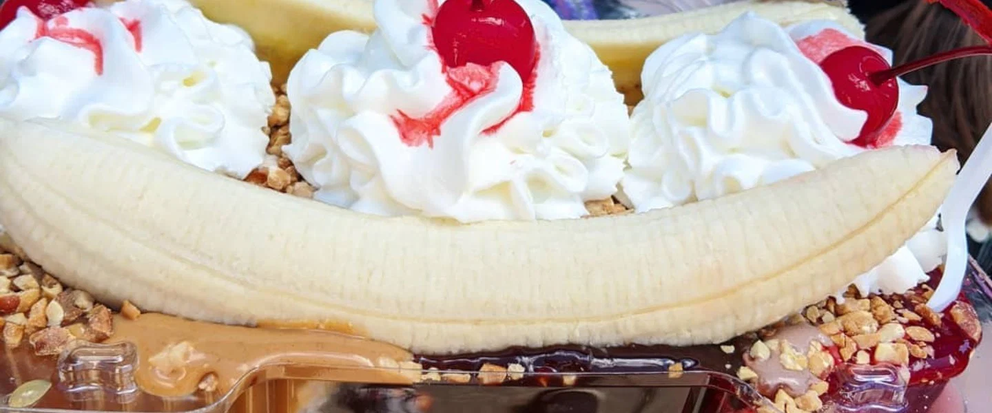 Banana & Milkshakes profile banner