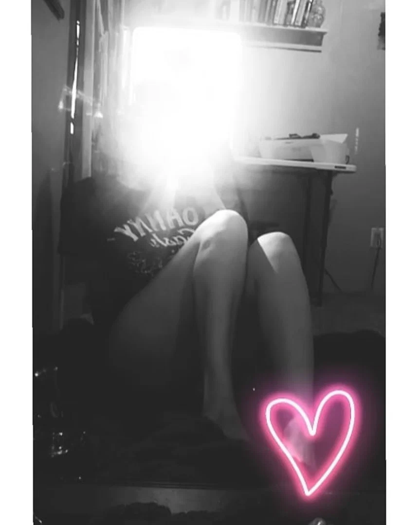 👅🍃🍄🙃 profile banner