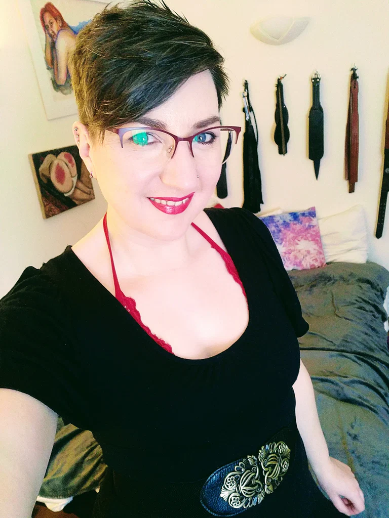 Curvy spanking lover Pandora Blake 🍑's avatar