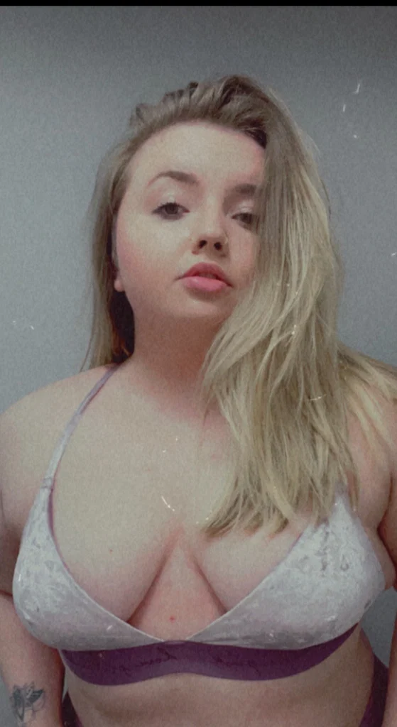 Rose🥀's avatar
