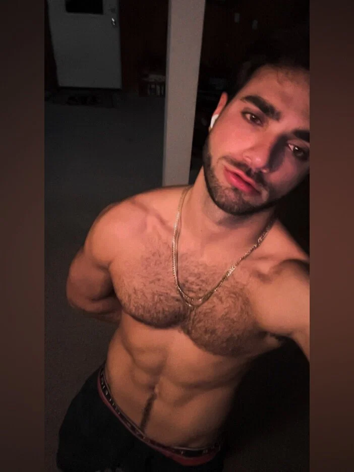 Cam