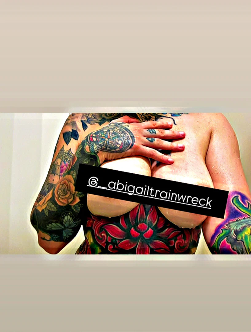 Abigail Trainwreck profile banner