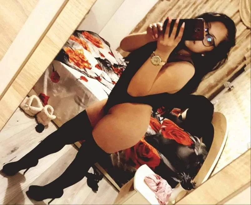 Adela's avatar