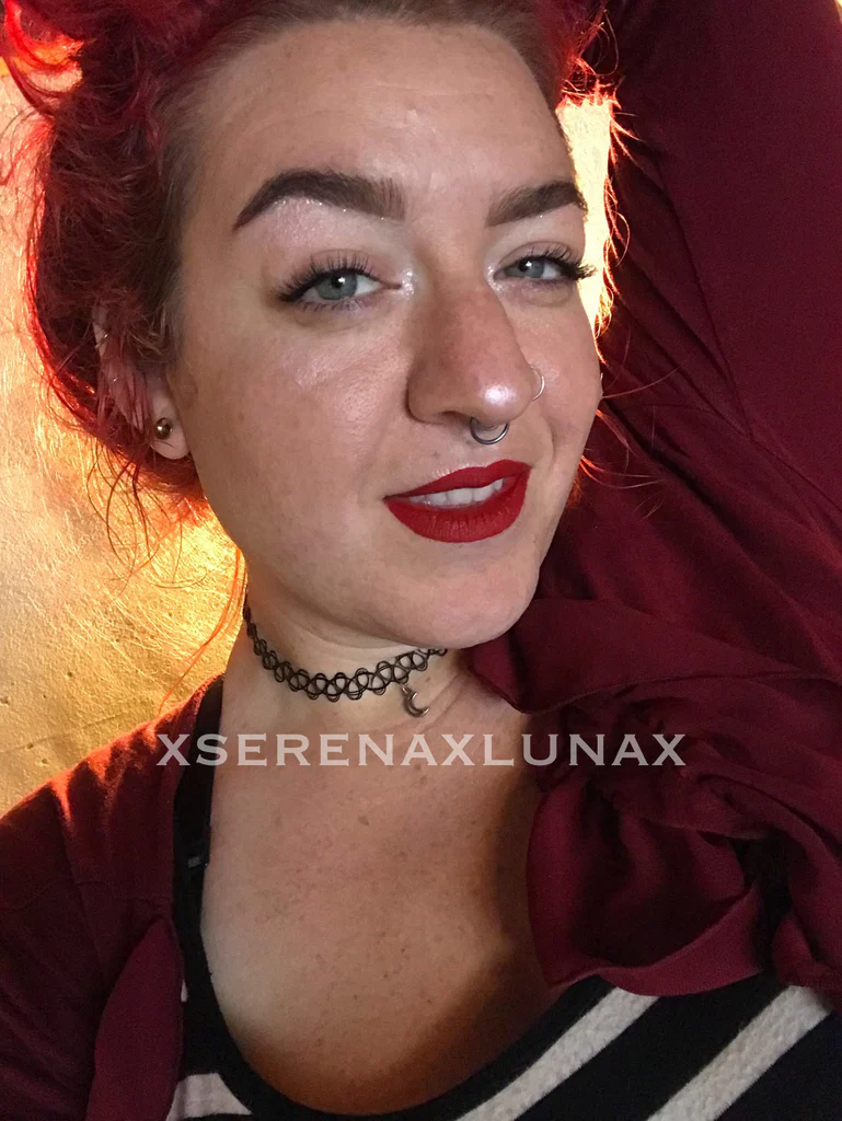 Serena Luna's avatar