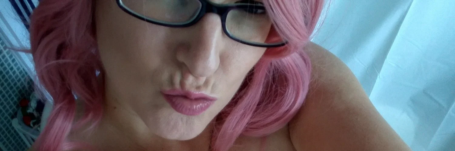 Curvymama79 profile banner