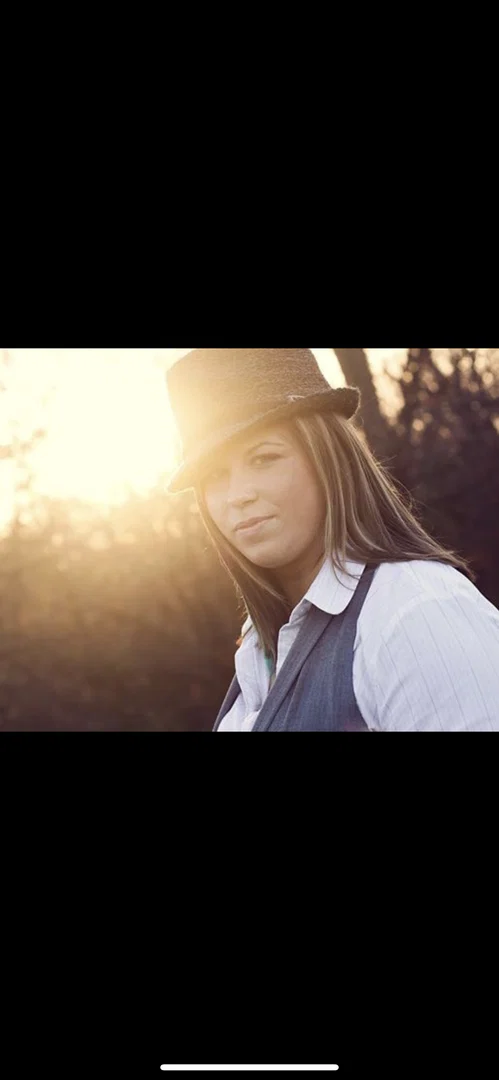 Amie profile banner