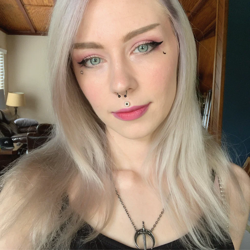 Hiraeth Bjorn's avatar