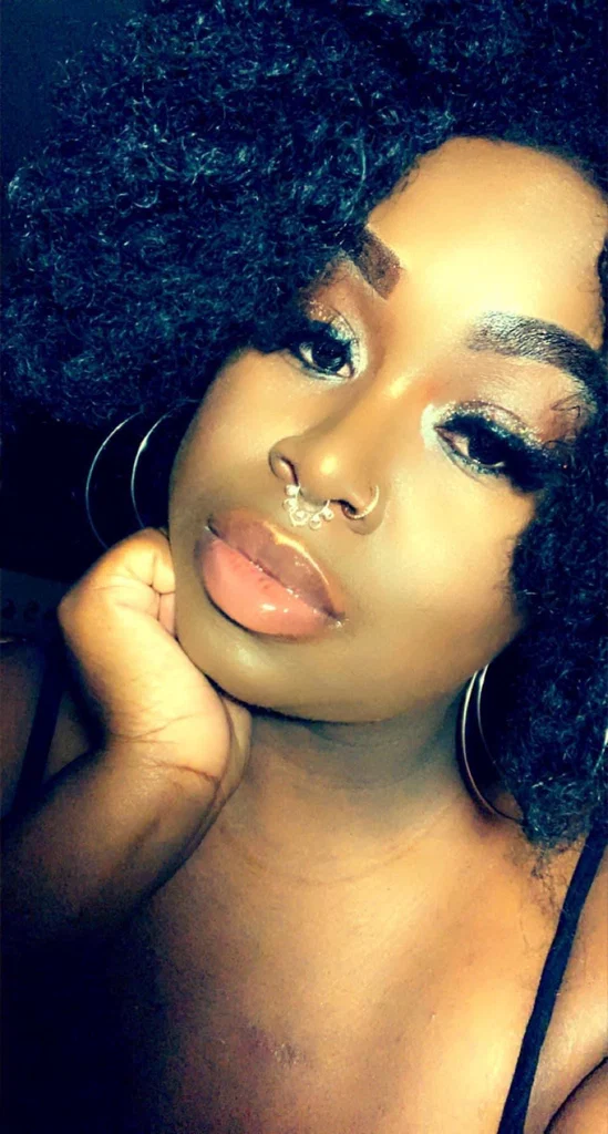 Sassy Sapphirë's avatar