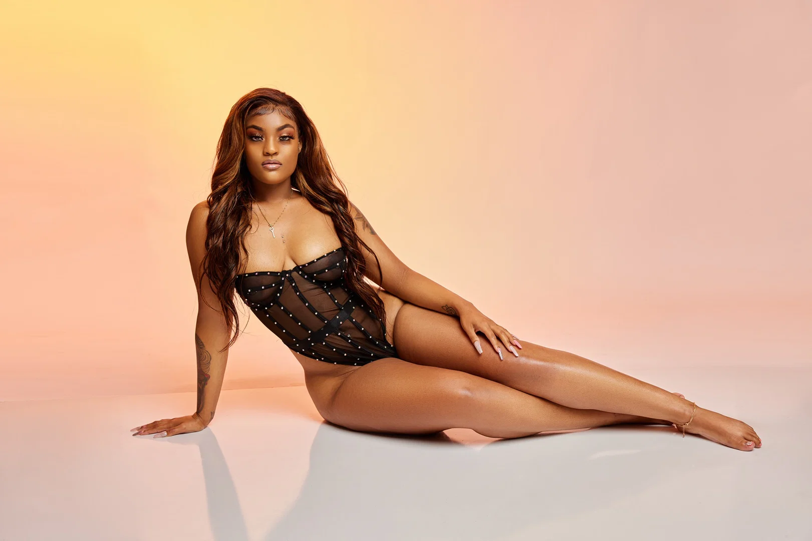 Demmi Rose profile banner