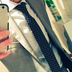 SuitsOn's avatar