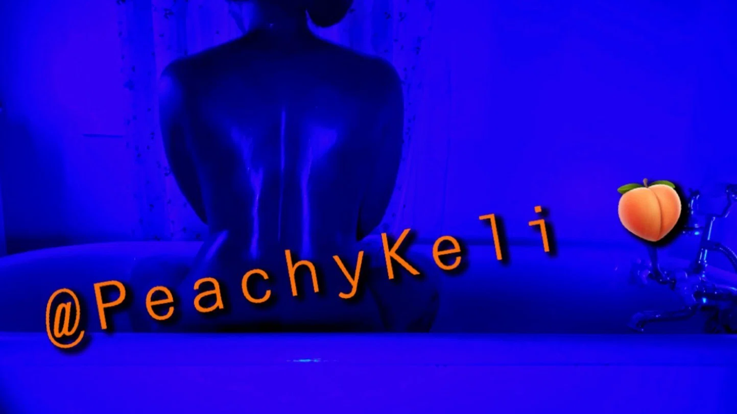 PeachyKeli profile banner