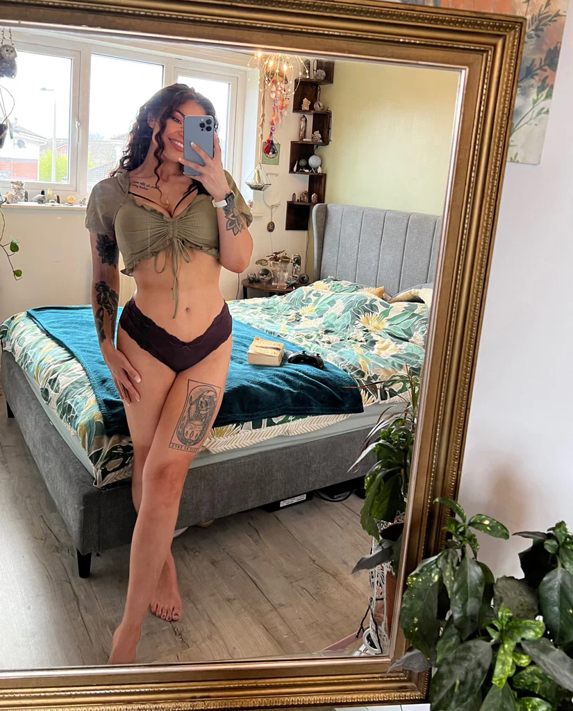 Jasmyn 🌿's avatar
