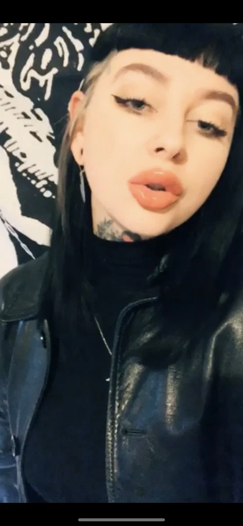 Mia Vilks's avatar