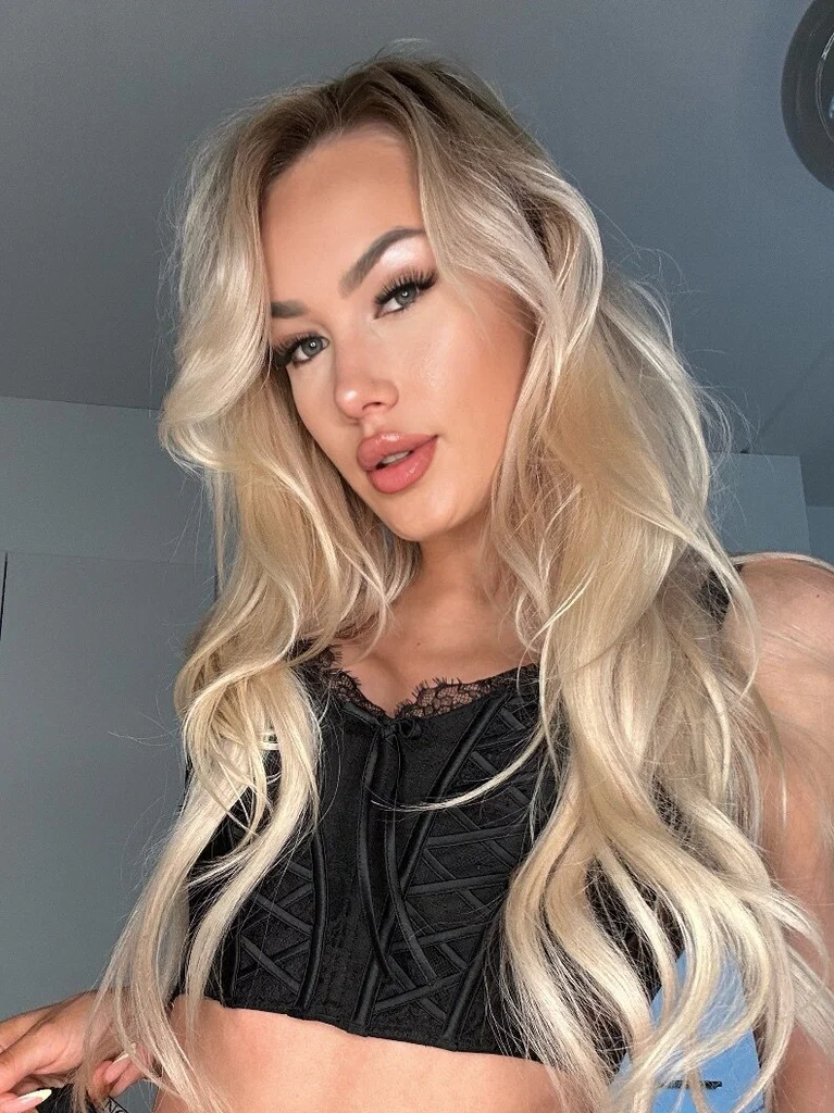 BrattyBlonde 💞's avatar