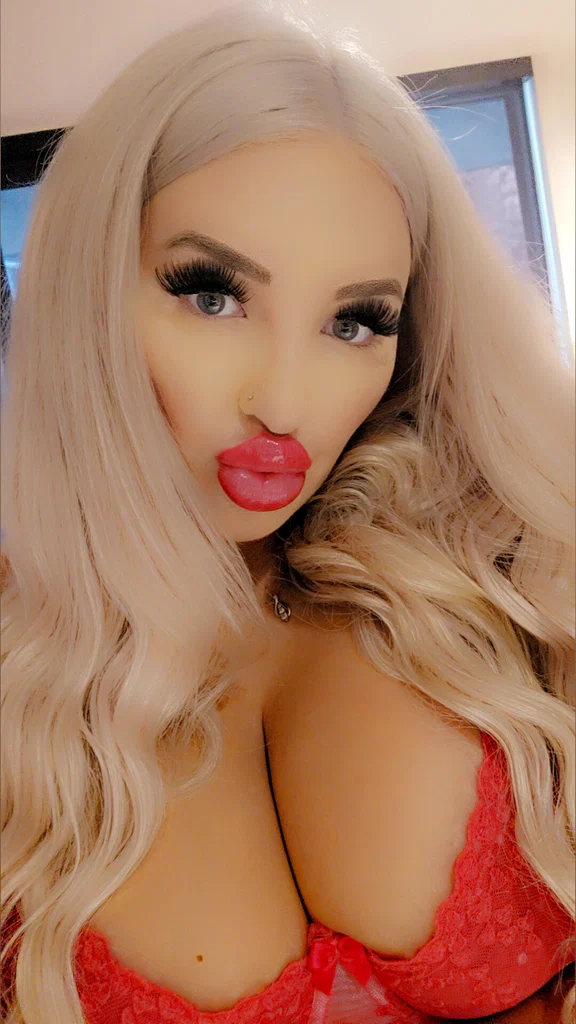 Hotblondexo
