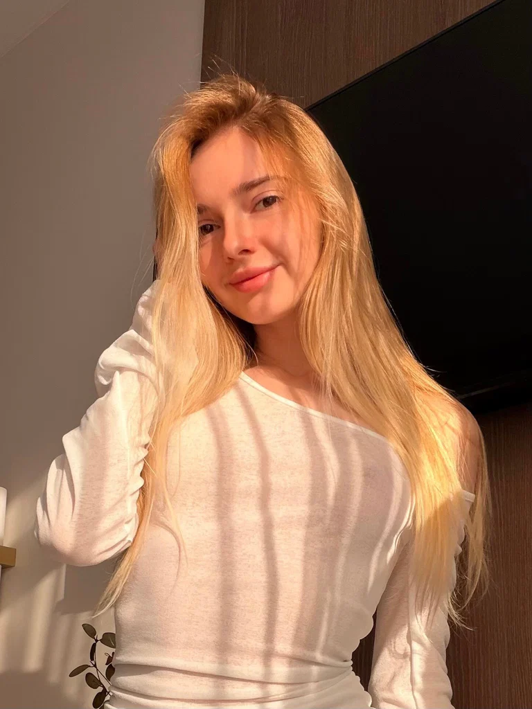 Maya Solar's avatar
