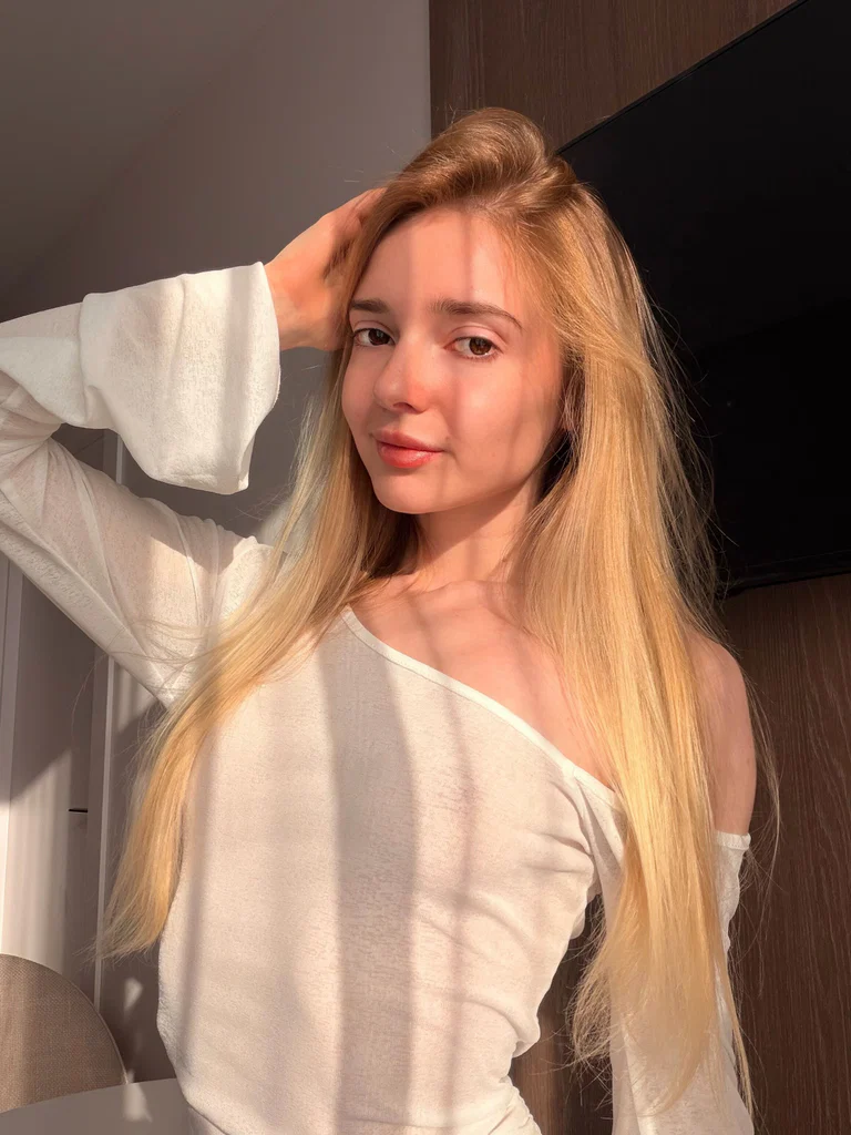 Maya Solar's avatar